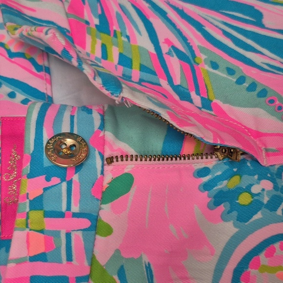 NWT Lilly Pulitzer Buttercup Pink/Blue Tropical Vacation Stretch Shorts Size 0 - Picture 4 of 9